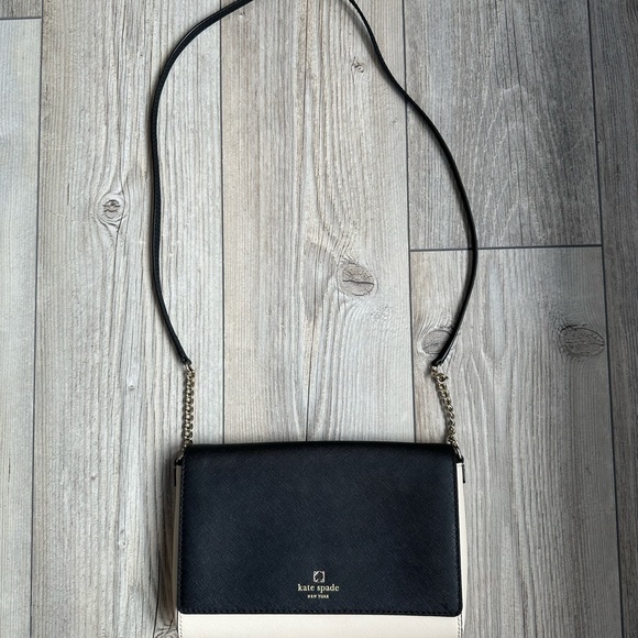 ✨Kate Spade crossbody - Picture 3 of 15